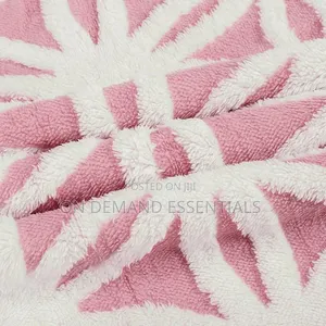 New Sherpa Blankets
Size 200*230cm
