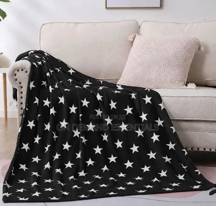 Fleece Throw Blankets Size 5*6 comfy & Warm