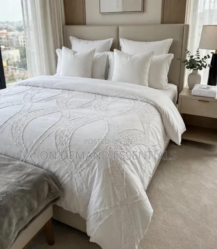 Luxury Tufted Design Duvet Cover
