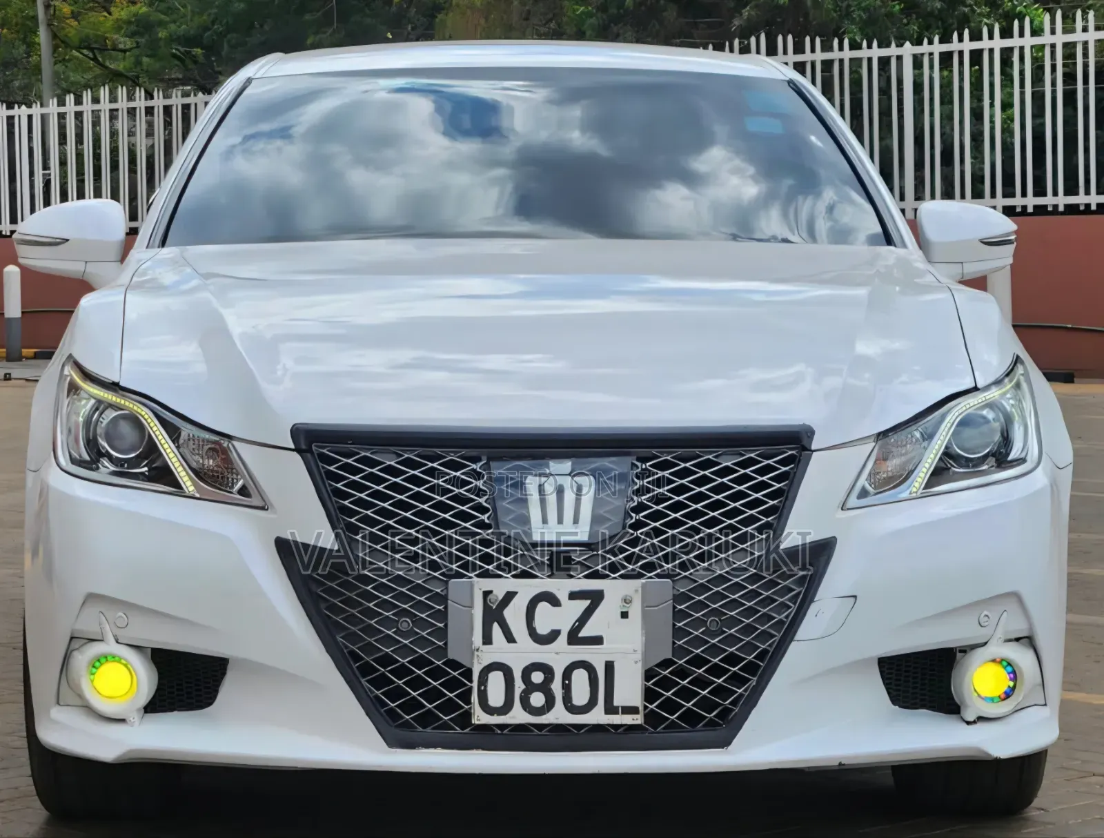 Toyota Crown 2013 White