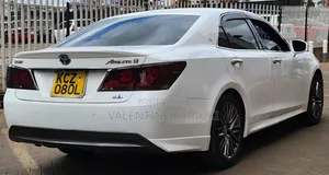 Toyota Crown 2013 White