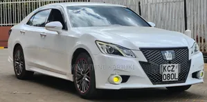 Toyota Crown 2013 White