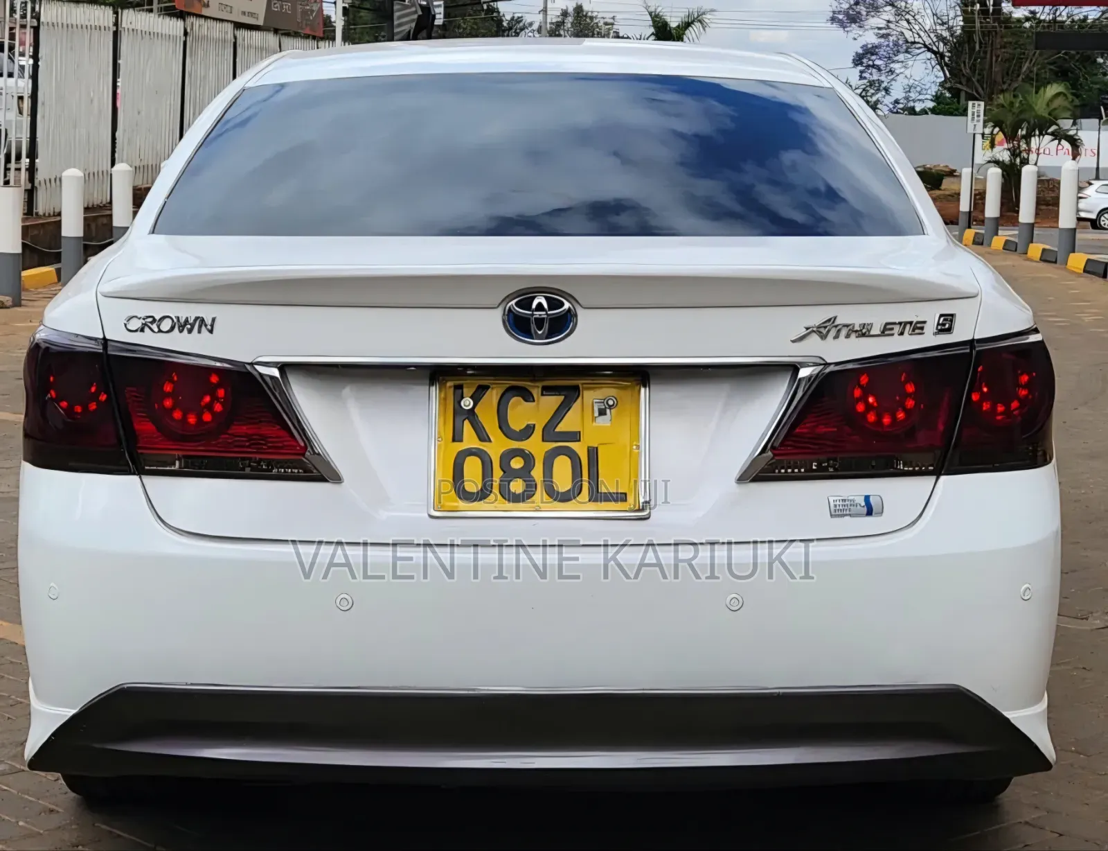 Toyota Crown 2013 White