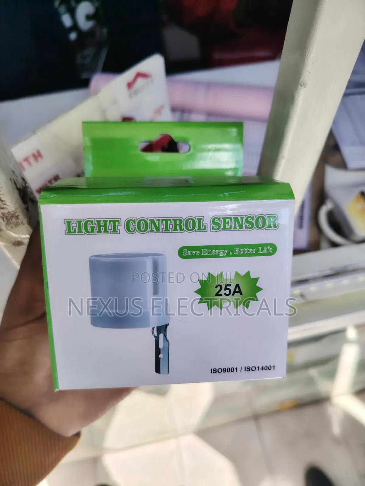 25A Light Control Sensor. Photocell Dusk to Dawn Light Control Switch