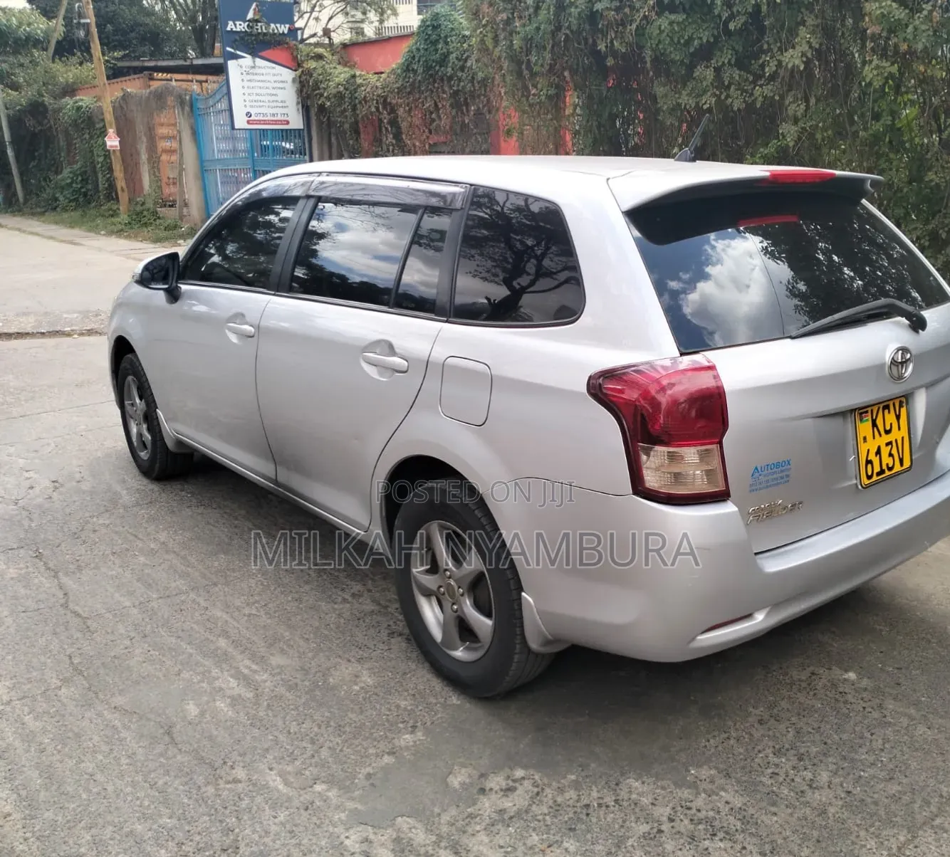 Toyota Corolla Fielder 2013 Silver