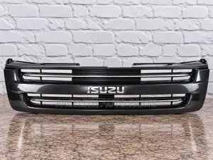 Grille Isuzu DMax 2003/2004/2005/2006 W / Chrome Mouldingg