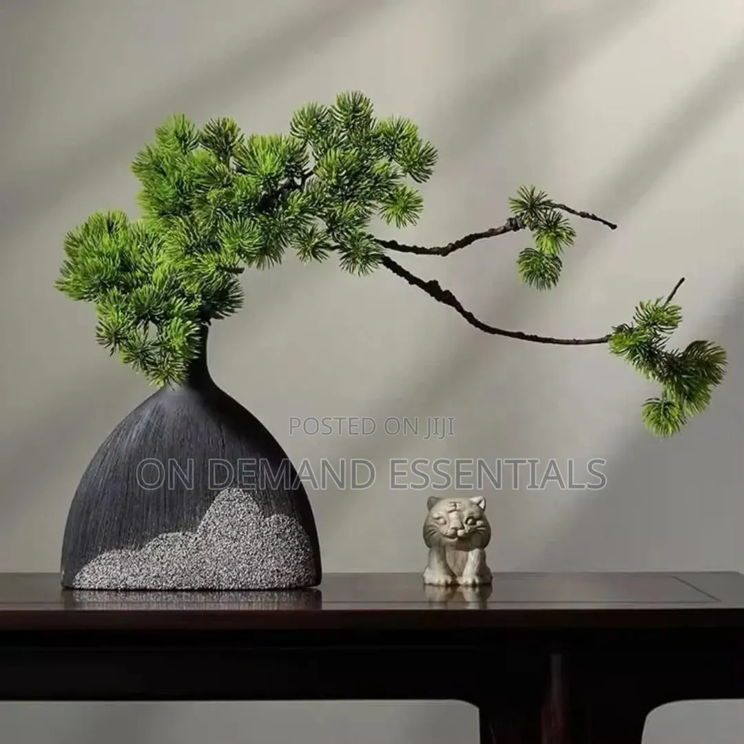 Minimalist Nordic Boho Ceramic Vase for Table Decoration