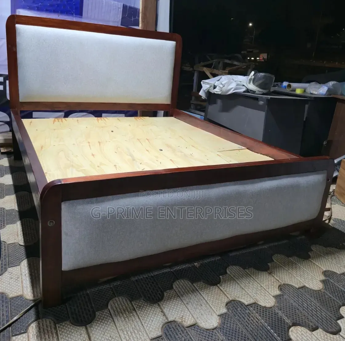 Mocket Bed