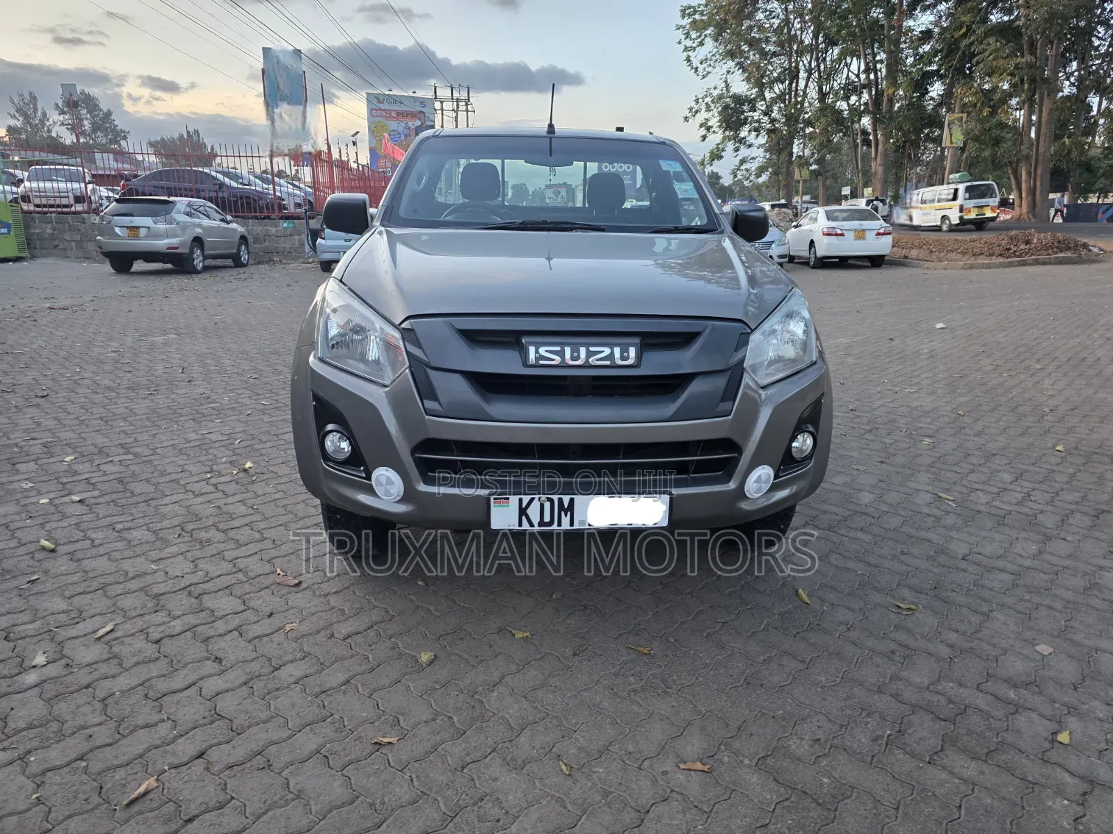 Isuzu D-MAX 2023 Brown