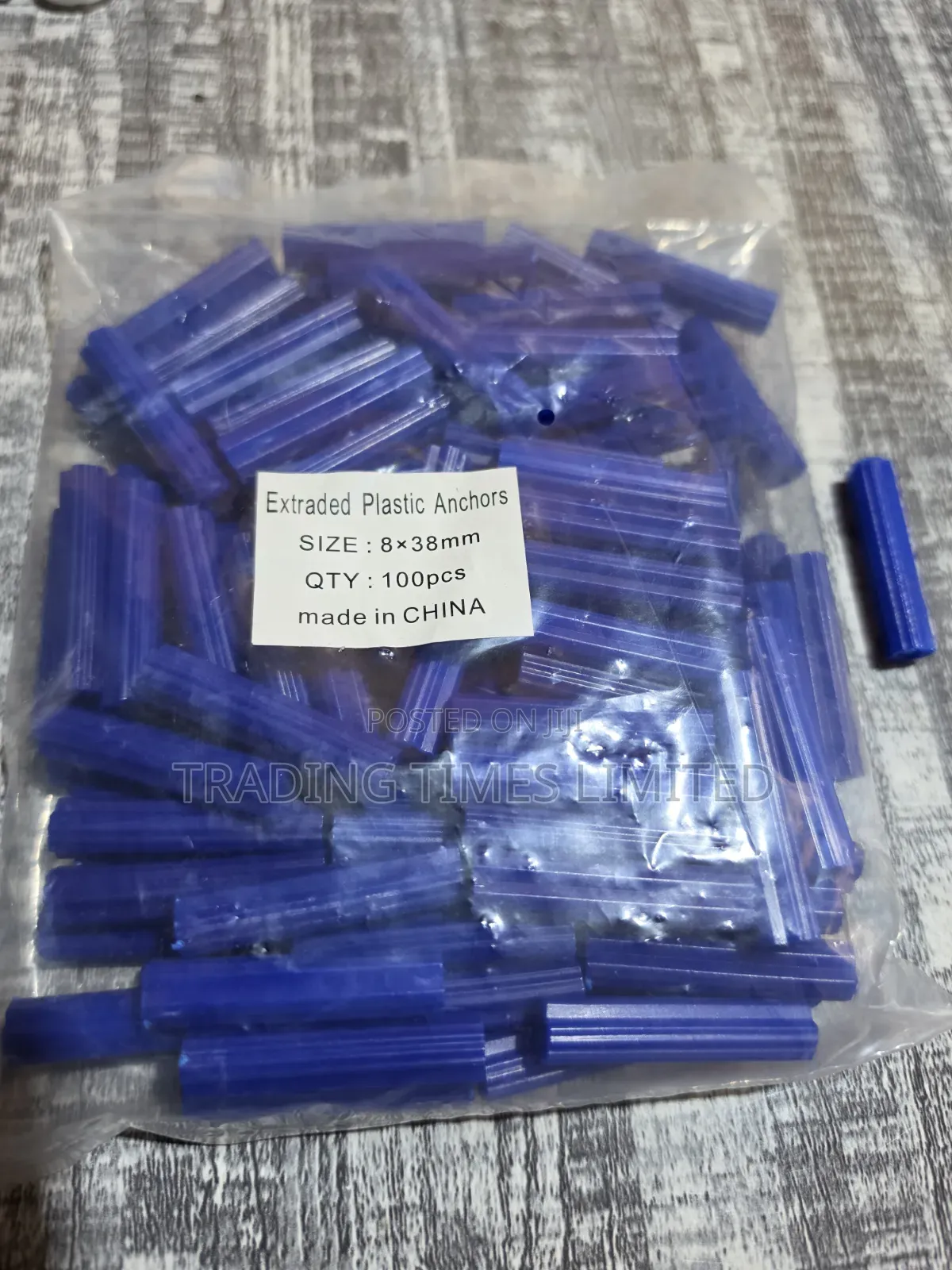 Heavy-Duty Plastic Wall Plugs Anchors 8x38mm 100pcs Universal Plug
