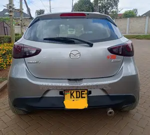 Mazda Demio 2015 Silver