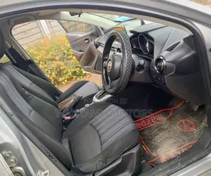 Mazda Demio 2015 Silver