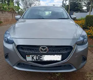 Mazda Demio 2015 Silver