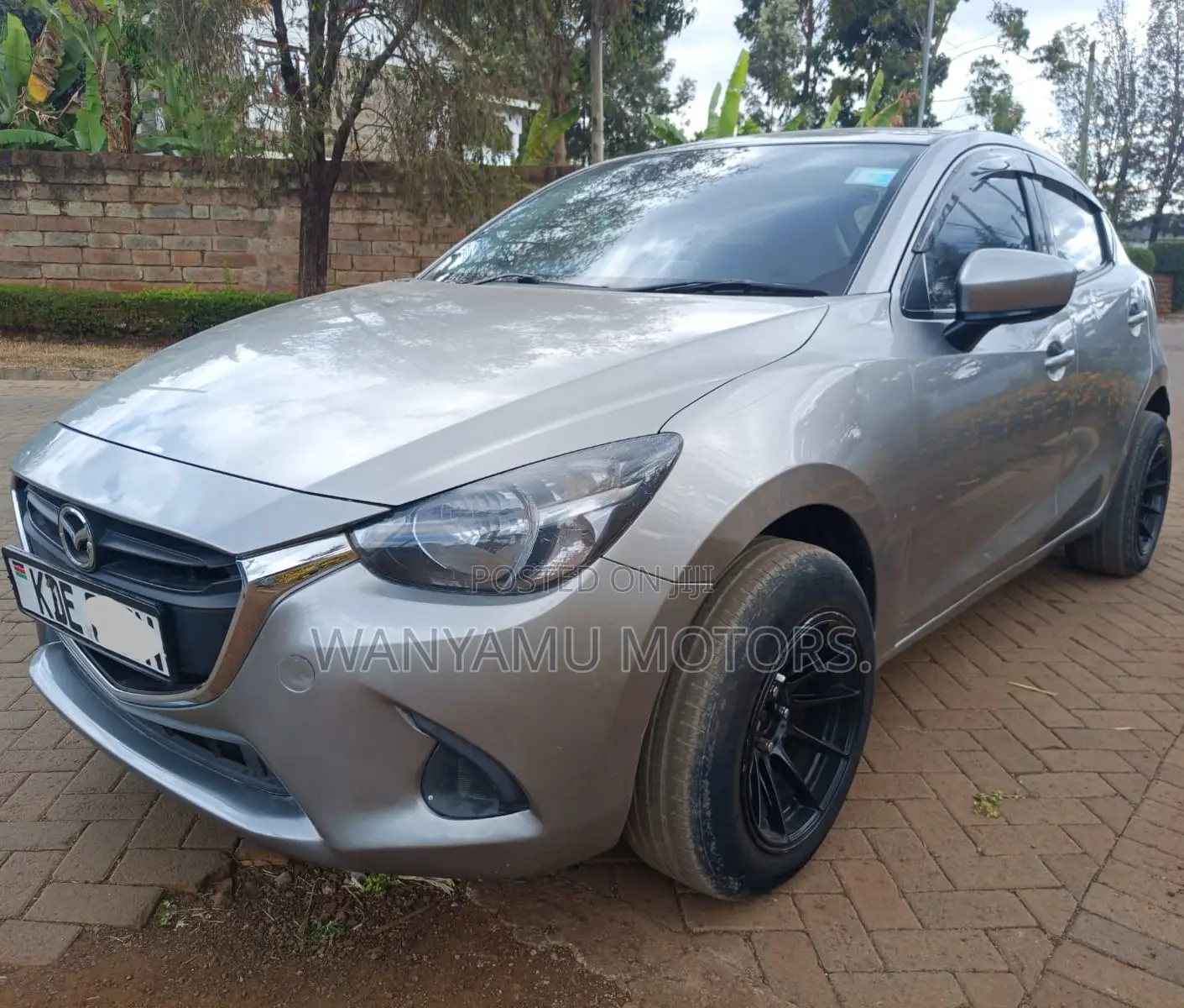 Mazda Demio 2015 Silver