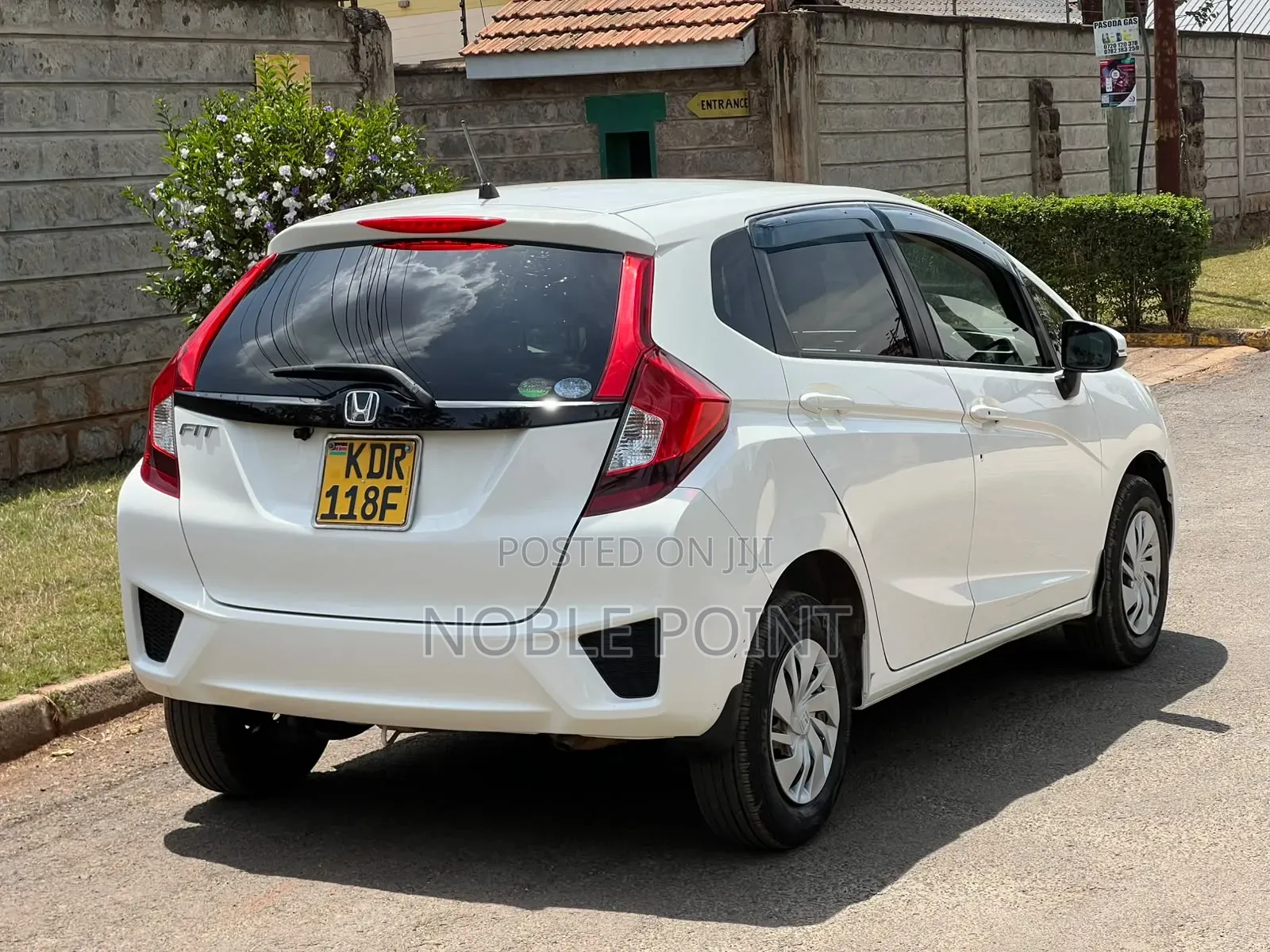 Honda Fit 2017 Pearl