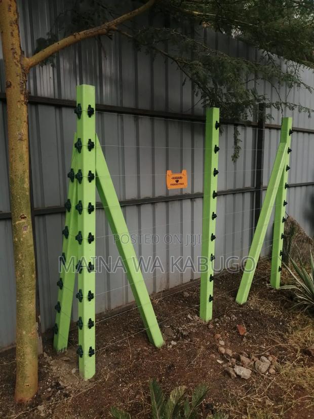 Plastic Fencing Poles - main view