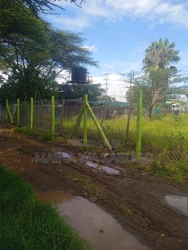 Plastic Fencing Poles - thumbnail 2