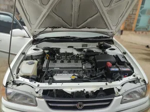 Toyota Corolla Automatic 1999 White