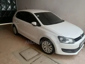 Volkswagen Polo 2013 White