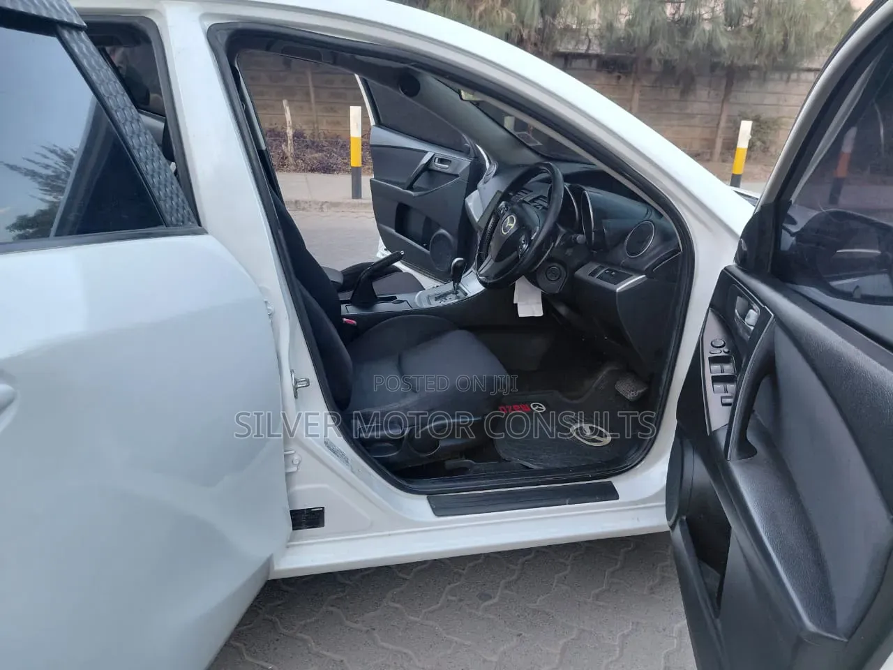 Mazda Axela 2009 White