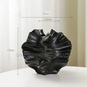 Ceramic Vases Are Luxurious, High-Grade and Modern and Simple
