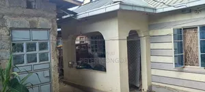 Furnished 3bdrm Mansion in Judah, Kenyatta Road / Theta  for sale
