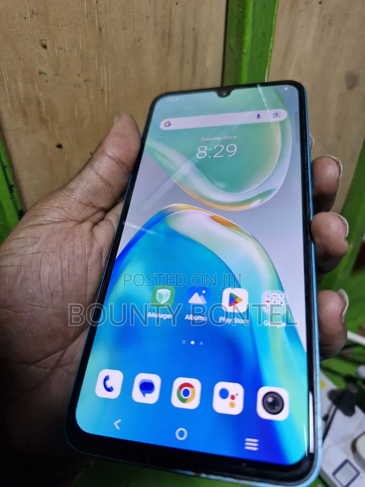 Vivo V25e 256 GB Blue