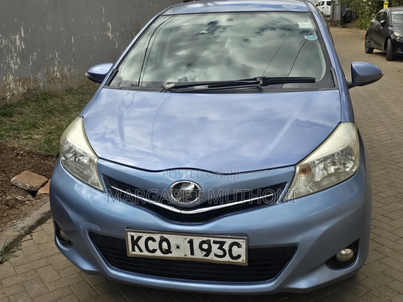Toyota Vitz 2011 Blue