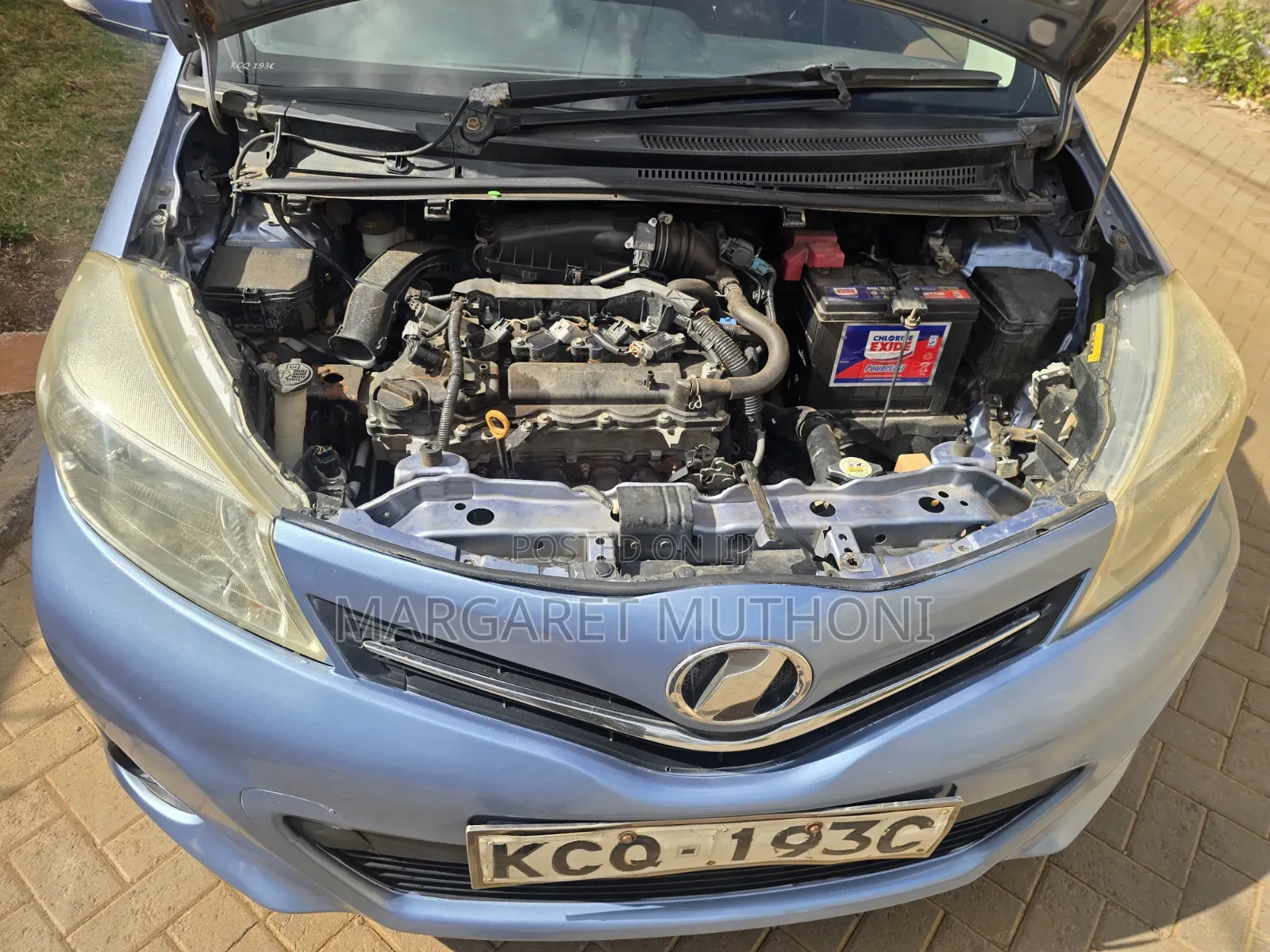Toyota Vitz 2011 Blue