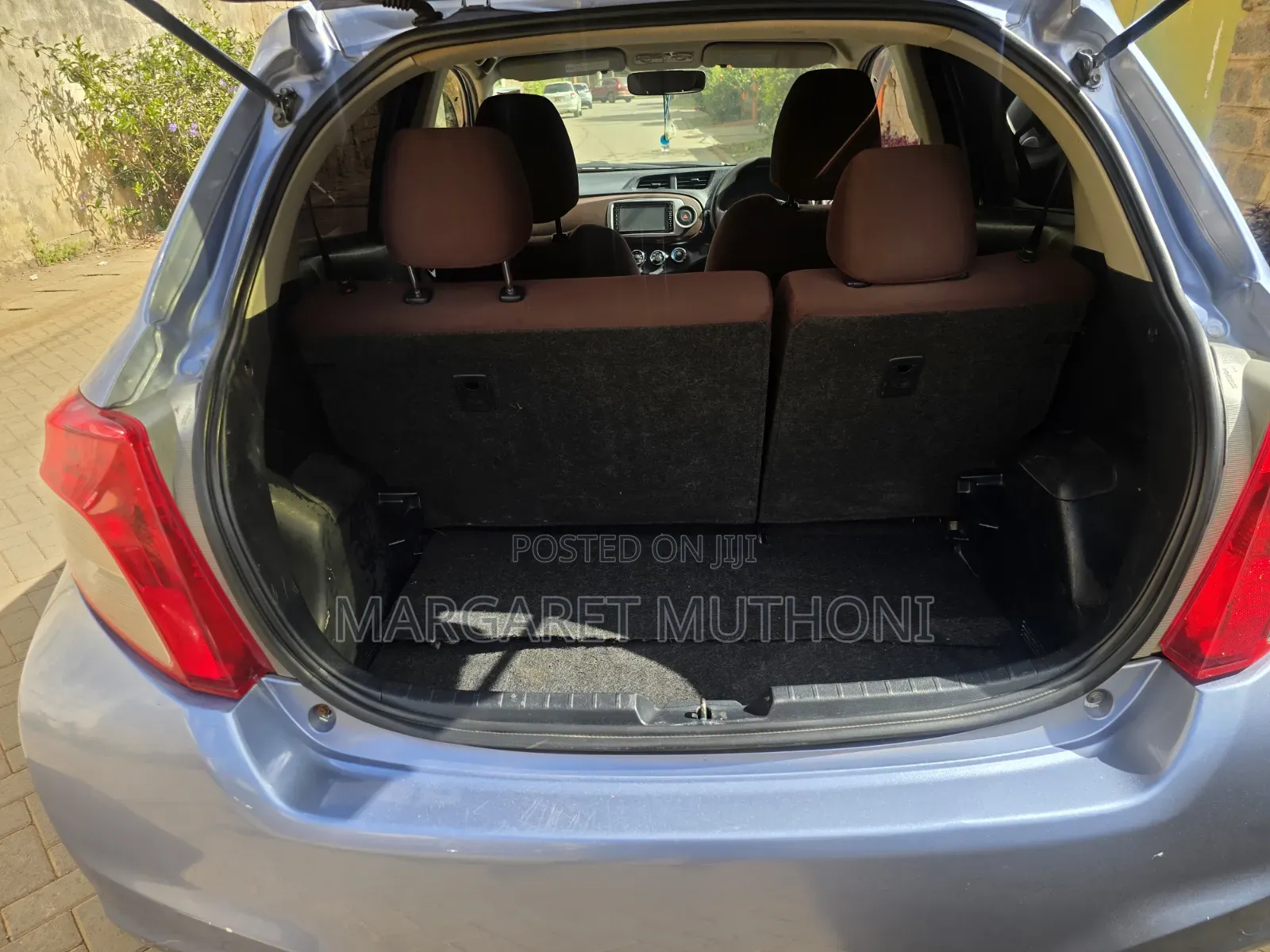 Toyota Vitz 2011 Blue