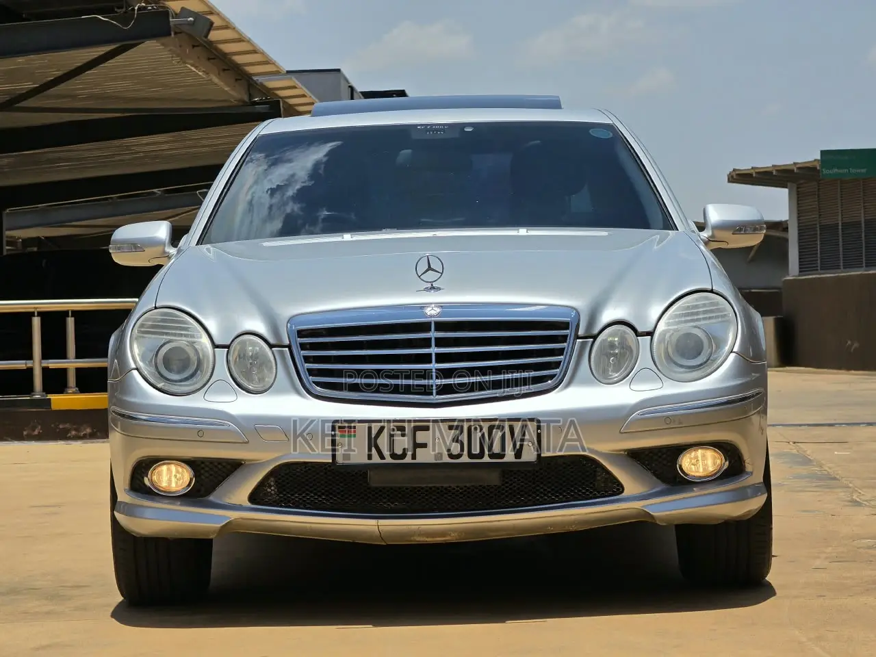 Mercedes-Benz E200 2008 Silver