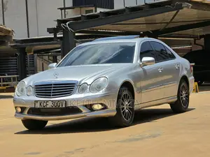 Mercedes-Benz E200 2008 Silver