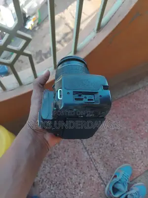 Canon 250D