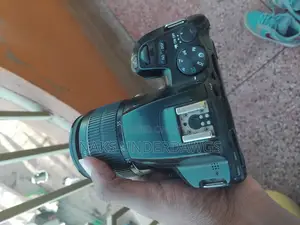 Canon 250D