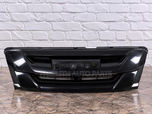 Grille Isuzu DMax 2016/2017/2018 Black - main view