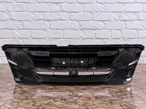 Grille Isuzu DMax 2016/2017/2018 Black