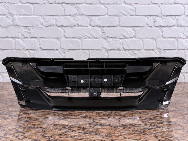 Grille Isuzu DMax 2016/2017/2018 Black - thumbnail 2