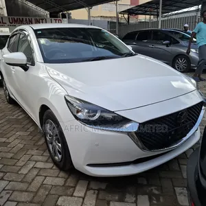 Mazda 2 2020 White