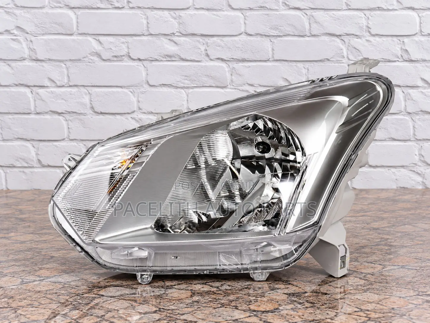 Casp Head Lamp / Light Isuzu DMax 2016/2017/2018