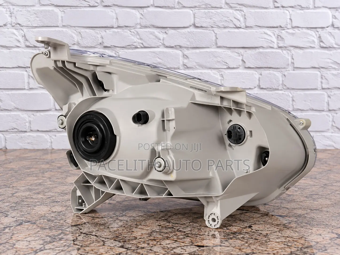 Casp Head Lamp / Light Isuzu DMax 2016/2017/2018