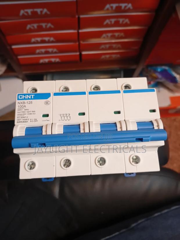 Mini Circuit Breaker DC 4Pole Electrical MCB 100A