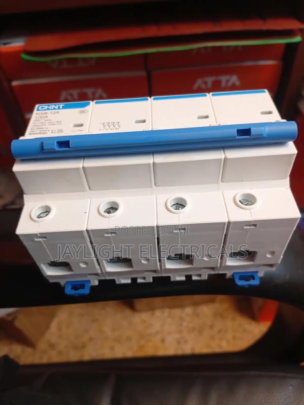 Mini Circuit Breaker DC 4Pole Electrical MCB 100A - thumbnail 2