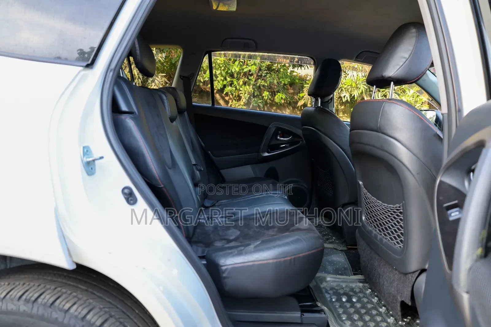 Toyota Vanguard 2013 White