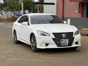 Toyota Crown 2013 White