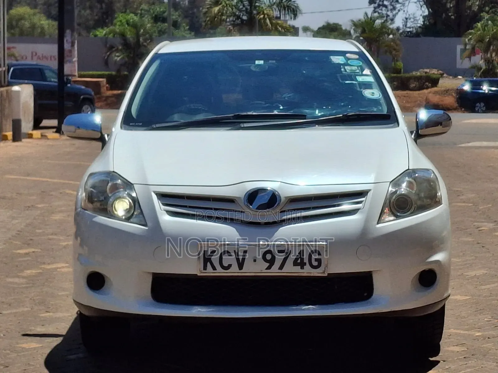 Toyota Auris 2012 White