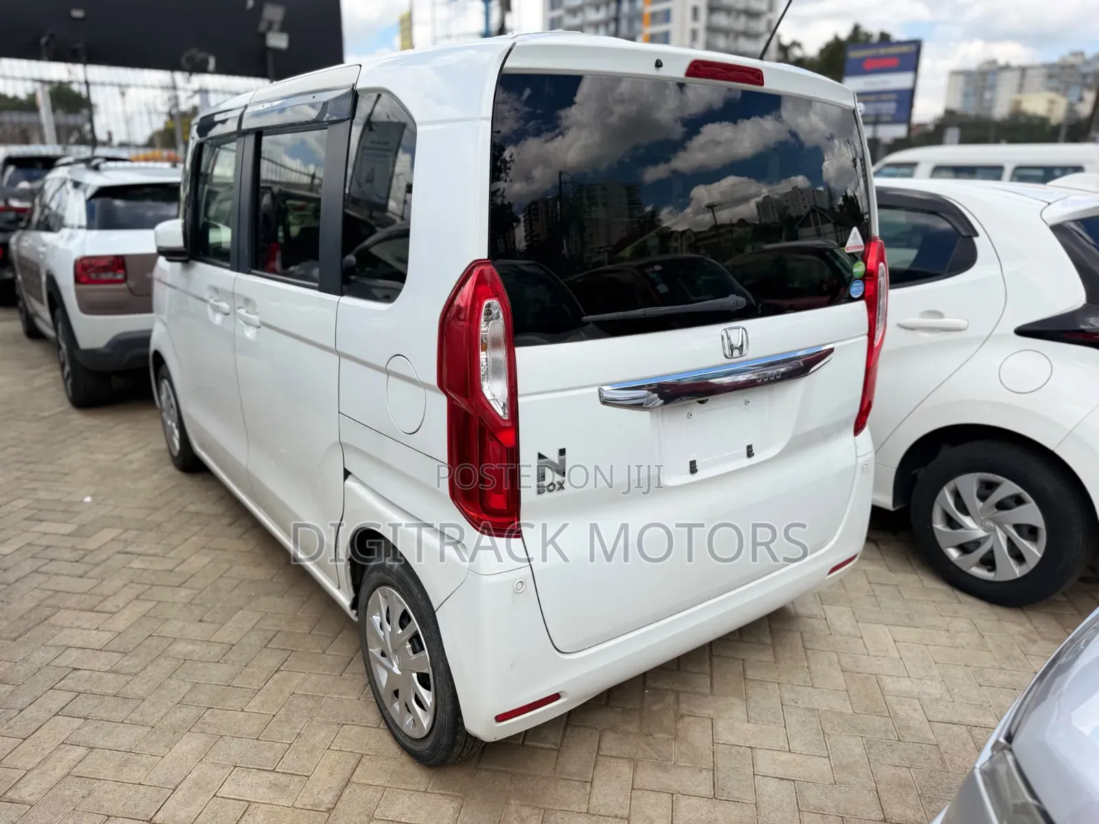 Honda N-Box 2018 White