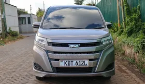 Toyota Noah 2017 Gray