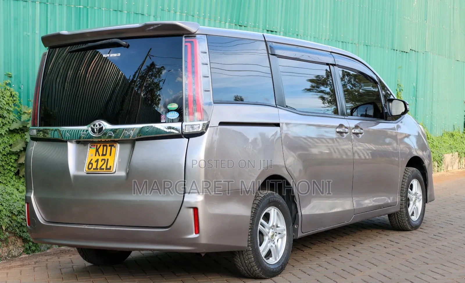 Toyota Noah 2017 Gray