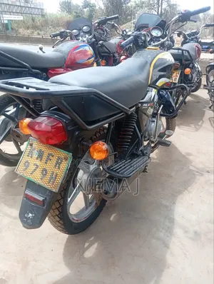 TVS HLX Plus ES 2021 Black
