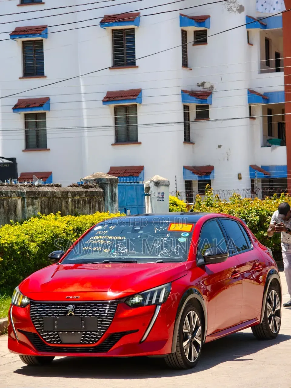 Peugeot 208 2020 Red